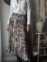 Load image into Gallery viewer, Vintage Beige Brown Abstract Animal Print and Long Pleated Crinkle Skirt