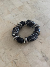 Load image into Gallery viewer, Vintage Black Silver Large Chunky Bead Bracelet