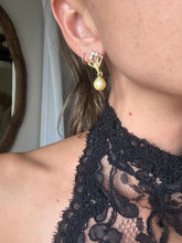 Load image into Gallery viewer, Vintage 90s Gold Rhinestone Pearl Drop Earrings