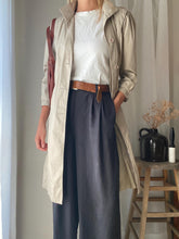 Load image into Gallery viewer, Vintage London Fog Classic BeigeTrench Coat Petite