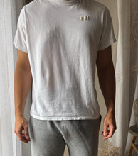 Load image into Gallery viewer, Vintage Upcycled Classic White Cotton Short Sleeve TShirt Mens Shirt