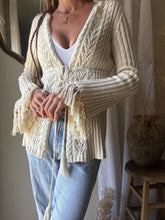 Load image into Gallery viewer, Vintage Cream Cable Knit Sweater: Fringe Sleeves, Open Front