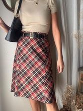 Load image into Gallery viewer, Vintage Beige Red Black Plaid Midi Skirt