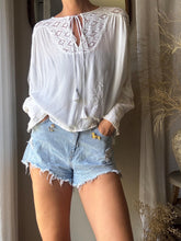 Load image into Gallery viewer, Vintage Gauzy White Boho Long Lace Sleeve Top