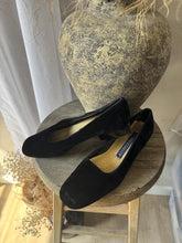 Load image into Gallery viewer, Vintage Classic Timeless Black Velvet Square Toe Low Heel Kitten Heel Flat