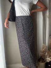 Load image into Gallery viewer, Vintage Versatile Black White Floral Maxi Skirt