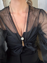 Load image into Gallery viewer, Vintage 80s 90s Long Gold Chain Peal Tassel Statement Necklace