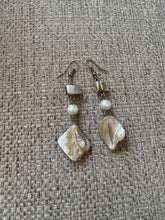 Load image into Gallery viewer, Vintage Seashell Pearl Drop Dangle Earrings
