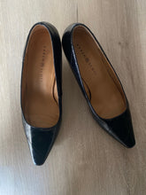Load image into Gallery viewer, Vintage Classic Black Patent Leather Pointed Square Toe Heels
