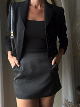 Load image into Gallery viewer, Vintage Y2K 2000s Sporty Black Mini Skirt Pockets