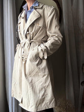 Load image into Gallery viewer, Vintage Classic Beige Cotton Blend Trench Coat with Removable Lining