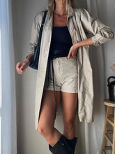 Load image into Gallery viewer, Vintage London Fog Classic BeigeTrench Coat Petite