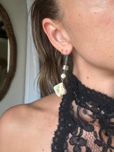 Load image into Gallery viewer, Vintage Seashell Pearl Drop Dangle Earrings