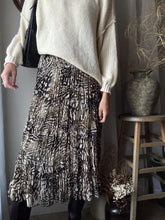 Load image into Gallery viewer, Vintage Beige Brown Abstract Animal Print and Long Pleated Crinkle Skirt