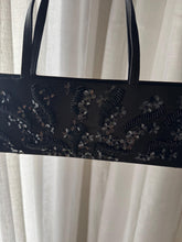 Load image into Gallery viewer, Vintage Black Flower Sequin Beaded Hand Bag Purse