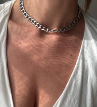 Load image into Gallery viewer, Vintage Thick Chain Necklace Statement Jewelry