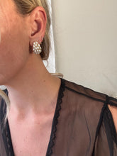Load image into Gallery viewer, Vintage 80s 90s Multi Pearl Gold Statement Earrings