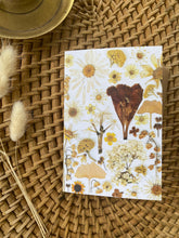 Load image into Gallery viewer, Pressed Flower Greeting Cards, Set of 5 - Vintage Floral Collage