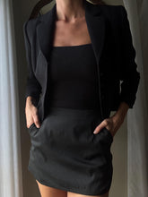 Load image into Gallery viewer, Vintage Y2K 2000s Sporty Black Mini Skirt Pockets