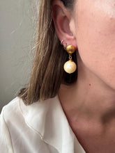 Load image into Gallery viewer, Vintage 90s Gold Pearl Drop Statement Earrings