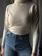 Load image into Gallery viewer, Vintage Virgin Wool Off White Knit Turtleneck Sweater
