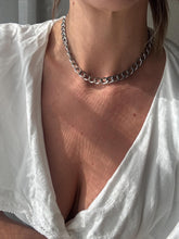 Load image into Gallery viewer, Vintage Thick Chain Necklace Statement Jewelry