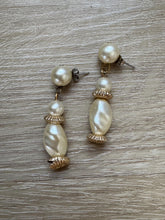 Load image into Gallery viewer, Vintage Pearl Drop Earrings