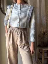 Load image into Gallery viewer, Vintage White Gray Striped Boxy Cropped Lightweight Blazer Jacket