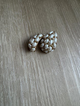 Load image into Gallery viewer, Vintage 80s 90s Multi Pearl Gold Statement Earrings