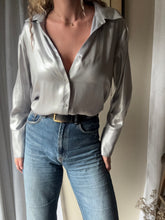 Load image into Gallery viewer, Vintage Y2K Silver Metallic Oversized Button Down Button Up Blouse