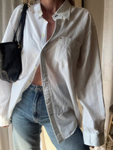 Load image into Gallery viewer, Vintage White Tommy Hilfiger Oversized Button Up Shirt
