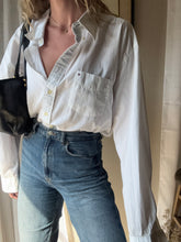 Load image into Gallery viewer, Vintage White Tommy Hilfiger Oversized Button Up Shirt