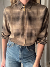 Load image into Gallery viewer, Vintage Lightweight Brown Plaid Button Up Blouse