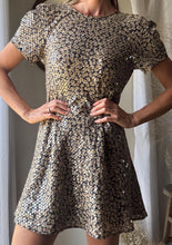Load image into Gallery viewer, Unique Vintage Sequin Floral Short Sleeve Shift Dress Petite Lined