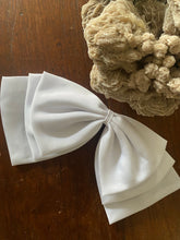 Load image into Gallery viewer, Vintage White Bow Hair Ribbon Clip