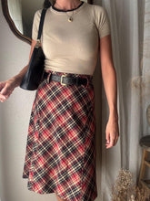 Load image into Gallery viewer, Vintage Beige Red Black Plaid Midi Skirt
