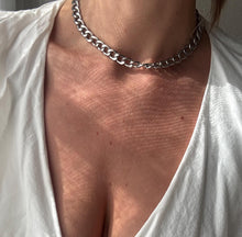 Load image into Gallery viewer, Vintage Thick Chain Necklace Statement Jewelry