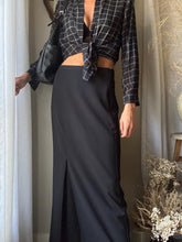 Load image into Gallery viewer, Classic Vintage Black Long Maxi Skirt Tall