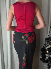 Load image into Gallery viewer, Vintage 90s 2000s Black Red Floral Flower Maxi Skirt Lined Petite