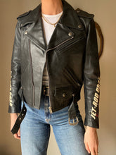 Load image into Gallery viewer, Vintage Harley Davidson Leather Black Moto Jet Rod Jacket Silver Buttons Zipper Detail