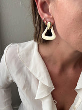 Load image into Gallery viewer, Vintage 90s Cream Enamel Gold Triangle Statement Drop Earrings