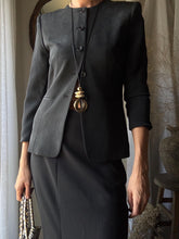 Load image into Gallery viewer, Vintage Silk Collarless Blazer Shoulder Pads Petite