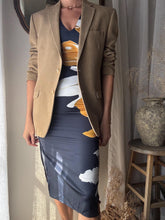 Load image into Gallery viewer, Pretty Secondhand Navy Blue Satin White Orange Large Floral Pattern Long Dress
