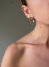 Load image into Gallery viewer, Vintage 90s Gold Style Link Hoop Earrings
