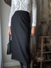 Load image into Gallery viewer, Classic Vintage Wool Blend Black Maxi Skirt Lined
