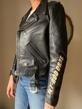 Load image into Gallery viewer, Vintage Harley Davidson Leather Black Moto Jet Rod Jacket Silver Buttons Zipper Detail
