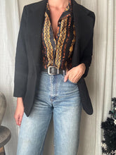 Load image into Gallery viewer, Vintage Classic Black Wool Cashmere Blend Blazer
