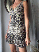 Load image into Gallery viewer, Vintage Pure Silk Leopard Animal Print Mini Crinkle Dress Lined Petite
