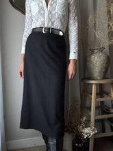 Load image into Gallery viewer, Classic Vintage Wool Blend Black Maxi Skirt Lined
