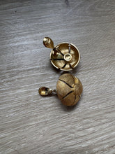 Load image into Gallery viewer, Vintage Gold Woven Textured Large Statement Clip On Earrings
